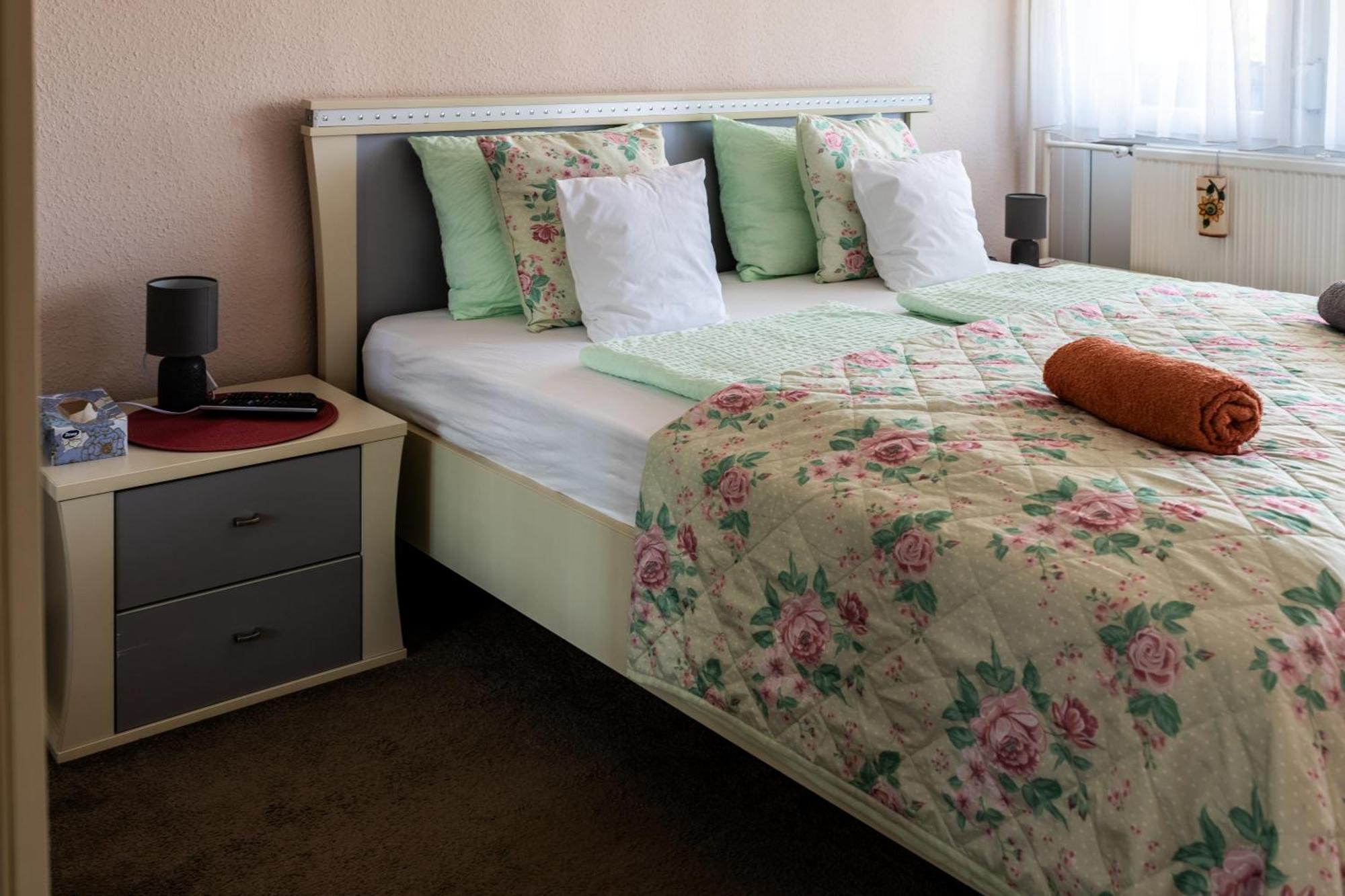 Flower Apartment Hévíz Extérieur photo